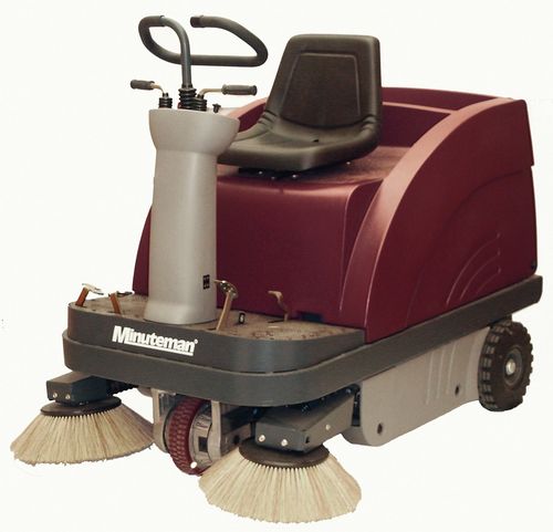 Aufsitzkehrmaschine - KS47R - Minuteman - mit Batterie