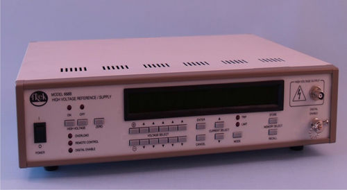 Tischnetzteil - 668B - TREK, INC. - AC/DC / einstellbar / Schaltnetzteil