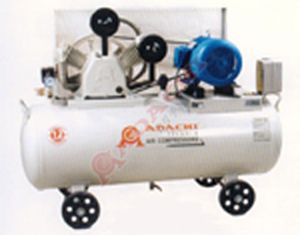 Kolbenkompressor - ADH-307 - A.D.I ATACHI CORPORATION SDN BH - Luft / mit Elektromotor / auf Rollen