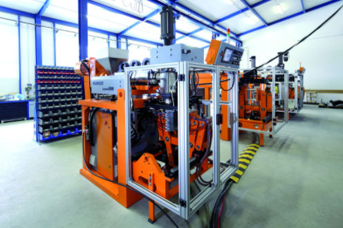 Extrusionsblasformmaschine - GM 2000 series - GDK spol. s.r.o. - Doppelstationen / automatisch / elektrisch