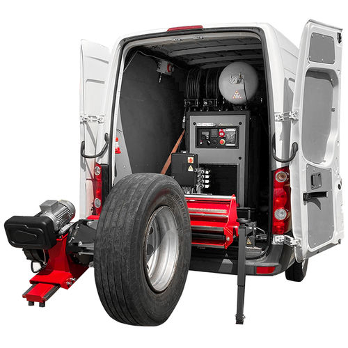 Reifenmontiermaschine für LKW - SMT26 REVERSE - CEMB - automatisch / elektrohydraulisch / mobil