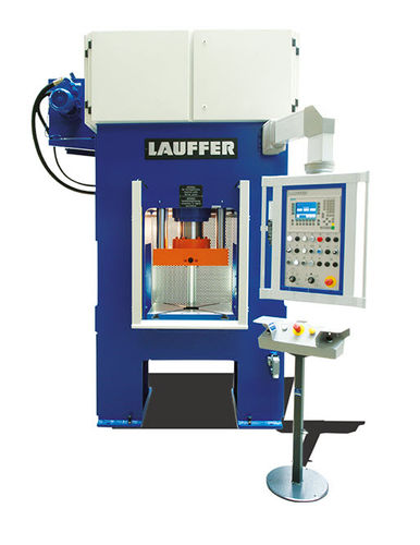 Stanzpresse - Lauffer Pressen GmbH & Co. KG, Maschinenfabrik