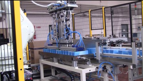 Vertikaler Kartonpacker - CARTONELLA -ROBOT P&P - MACDUE - automatisch / mit hoher Drehzahl