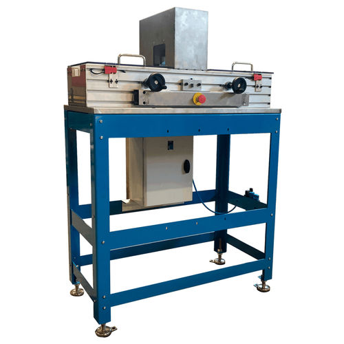 Guillotine-Schneidemaschine - NorMec - Stoßmesser / für Metall / Profil