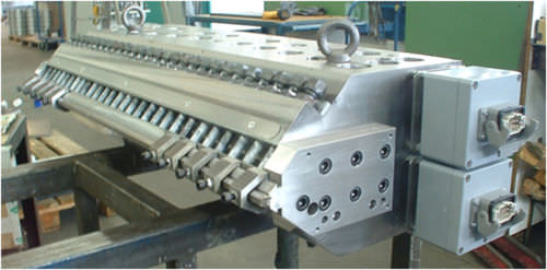 Flachfolien-Extrusionswerkzeug - diamat Maschinenbau GmbH