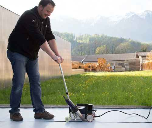 Heißluft-Schweißmaschine - roofer RW3400 - HSK Kunststoff Schweißtechnik GmbH - automatisch / mit Rollen / für Dach