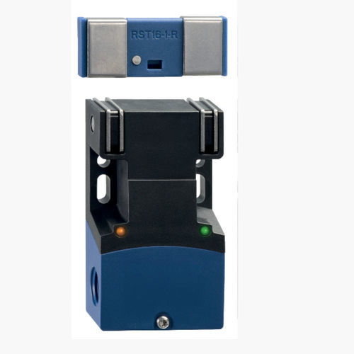 Sicherheitssensor mit RFID-Technologie - SCHMERSAL