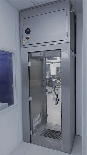 Bodenstehende Sicherheitsdusche - Z-250-2020  - Jeti GMBH - Dekontamination / Reinraum / Luft