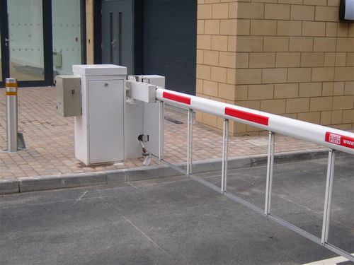 Sicherheitsschranke - TERRA COMPACTE - FRONTIER PITTS FRANCE - zum Heben / Aluminium / für Fahrzeuge