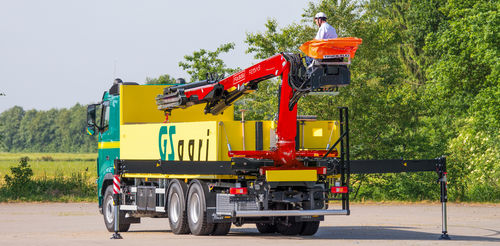 LKW-montierter Kran - F215AS - Fassi gru S.p.A - Ausleger / für Forstwirtschaft / für Hubanwendungen