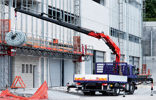 LKW-montierter Kran - F275A e-active series - Fassi gru S.p.A - Ausleger / Teleskop / für Baustelle