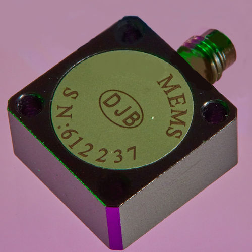 2-achsiger Beschleunigungsmesser - AMB/50.40C - DJB Instruments UK Ltd - Vibration / kapazitiv / kompakt