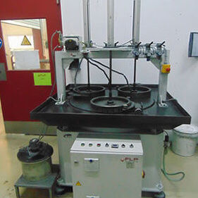 Polier-Endbearbeitungsmaschine - Feinschleif-, Läpp- und - Flachläpp / Schleifmaschine / CNC