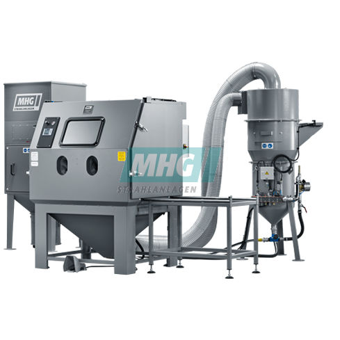 Druckstrahlkabine - SMG 160 S/D - MHG Strahlanlagen GmbH - Hand