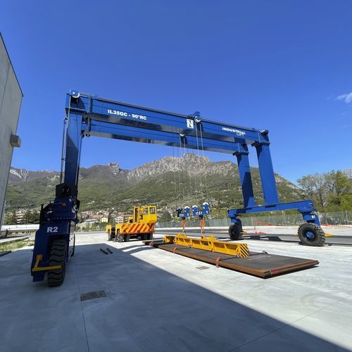 Portalstapler-Portalhubwagen - IL35GC-90°RC - INDUSTRIAL LIFT - mit Gummireifen