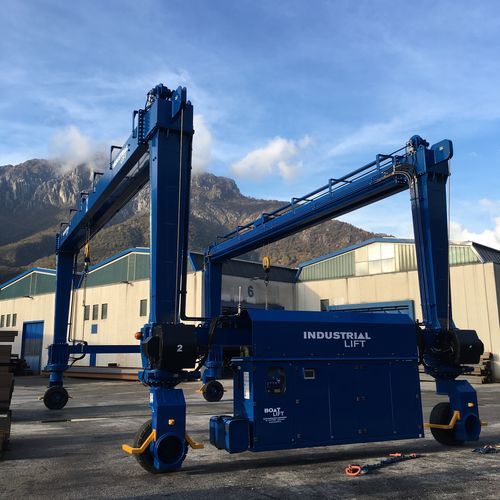 Portalhubwagen mit Gummireifen - IL20GC-90°RC - INDUSTRIAL LIFT