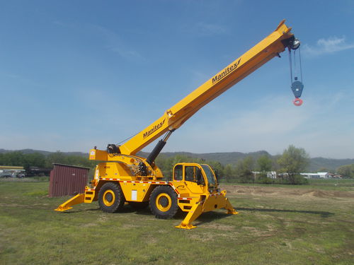 Kran mit Eigenantrieb - M300 - Manitex - Ausleger / für schwierige Gelände