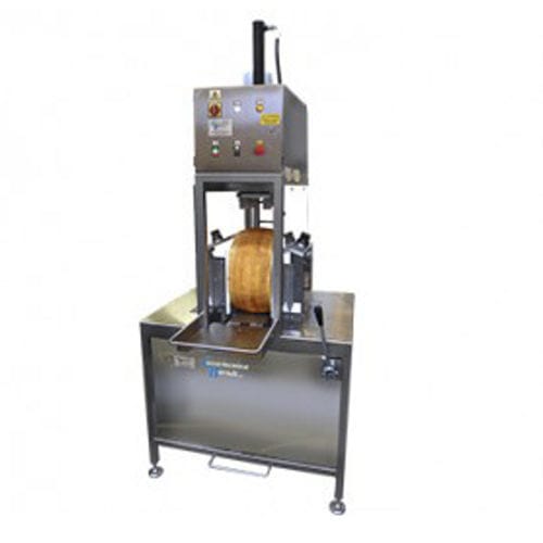 Automatische Käse-Entrindungsmaschine - Caseartecnica Bartoli