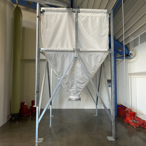 Silo für Pulver - Trevira - AGRITECH SRL - für Getreide / Granulat / für Schranksysteme