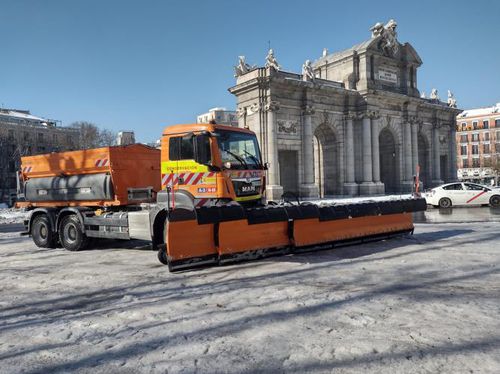 Breit-Schneepflug - Teplex - Bucher Municipal AG - für leichte Fahrzeuge