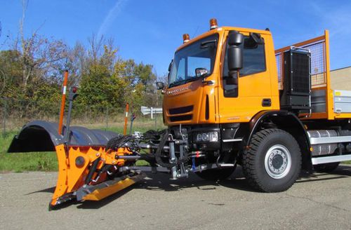 Schneepflug für leichte Fahrzeuge - Irox series - Bucher Municipal AG