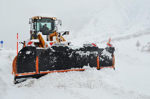 Breit-Schneepflug - Wingx - Bucher Municipal AG - für leichte Fahrzeuge