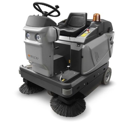 Kehr-Scheuersaugmaschine / Aufsitz - CSW 1300 series - COMET Spa - elektrisch / Diesel