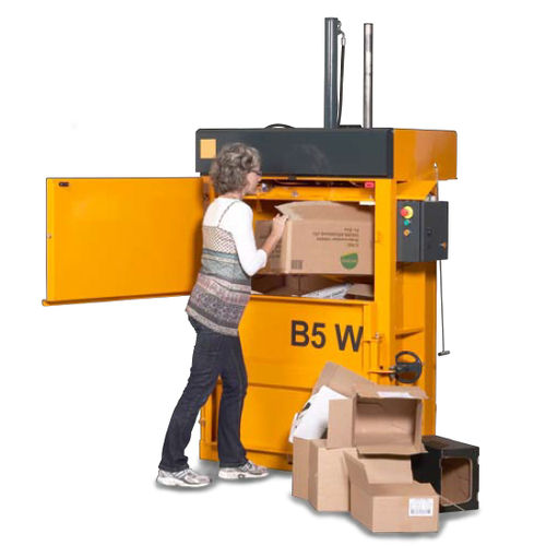 Ballenpresse für Müll - B5 W - ELKOPLAST CZ - für Schüttgut / vertikal / mit Frontöffnung