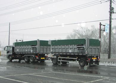 Kippanhänger - Hüffermann Transportsysteme GmbH  - für Industriematerial / 2-Achsen / angehängt
