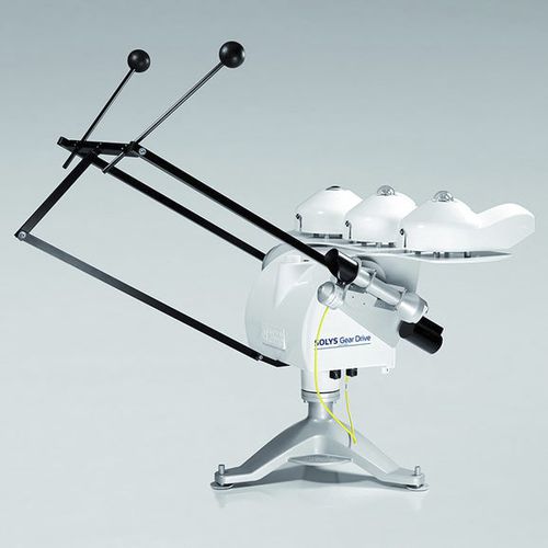 festinstallierter Solar-Tracker - Kipp & Zonen