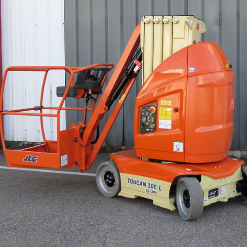 Mobile Hubmastbühne - 10E-L Toucan®  - JLG Industries Inc. - elektrisch / Innen- und Außenbereich / kompakt