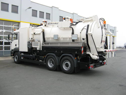 Sauglader-LKW - max. 40 t | VACUMASTER ADR - MÜLLER Umwelttechnik GmbH & Co. KG - 3-Achsen