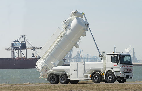 Sauglader-LKW - Vacu-Press® 8000 ADR - Naaktgeboren Rotterdam B.V.  - 4-Achsen