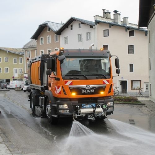 Wasser-Strassenreinigungsfahrzeug - Gebrüder TRILETY GmbH 