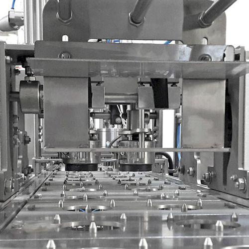 Füll- und Siegelanlage / Becher - T2 - Jacopack - PLC-gesteuert / linear / für Getränke