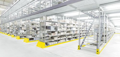 Stahlbaubühne mit Aufbewahrungssystem - SSI SCHÄFER - für Lagerhallen