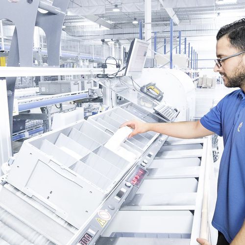 Pick-to-Tote-Kommissionieranlage - SSI SCHÄFER