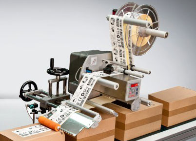 Automatische Etikettiermaschine - Eticode T series - IBERTOPJET, S.L. - für Verpackung / für Flaschen / zur Seitenetikettierung