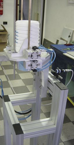 Entstapler für Eimer - Rotopack S.r.l.