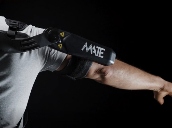 Die neueste Version des MATE (Muscular Aiding Tech Exoskeleton) von Comau zielt darauf ab, eine konsistente, ergonomische Unterstützung für die Schultern und den Oberkörper zu bieten, um die Muskel...