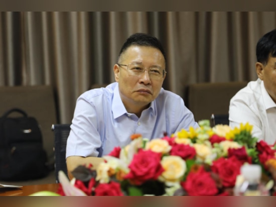 Delegation der China Nonferrous Metals Industry Association besucht Shenyang Longi zum technischen Austausch über recycelte Metalle