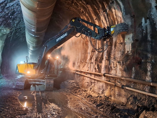 Infrastruktur: wenn man mit MB Crusher baut, anstatt in Stücke zu brechen (ok, vielleicht ein bisschen zerkleinern, aber immer noch für einen guten Zweck)