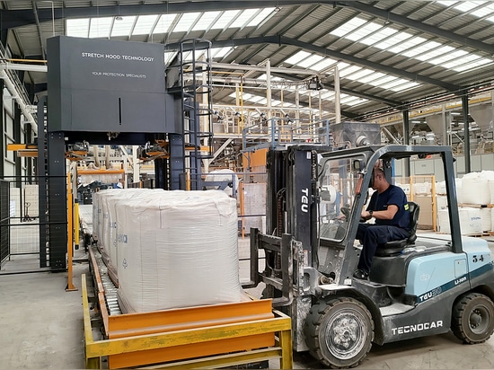 Innova Group installiert eine hochmoderne Verpackungslinie für chemische Verbindungen in Younexa