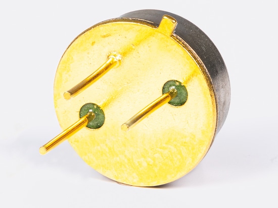 JSIR 350-4 Emitter, TO39 mit Kappe, offen