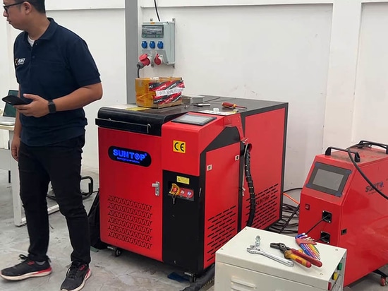 Indonesischer Kunde kauft Suntop 4-in-1 Handlaserschweißgerät