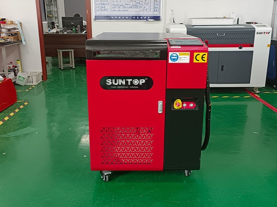 Italienischer Kunde kauft erfolgreich den Suntop 2000W Handlaserreiniger