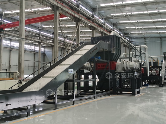 Schredder für Windturbinenblätter in China