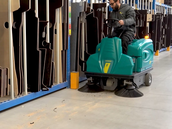 Die Reinigung der Produktionswerke und Werkstätten im Ausstattungsbereich leichter Nutzfahrzeuge
