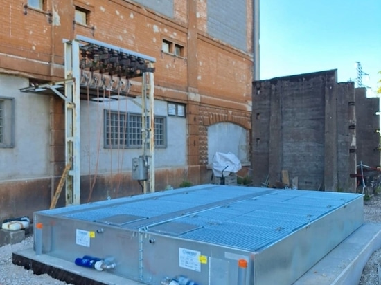 Schnelle Installation des ERT MODULO Rückhaltesystems von Sanergrid an einem elektrischen Transformator