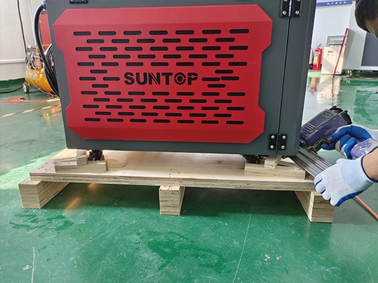 Suntop 1500W 4-in-1-Handlaserschweißgerät: Streng getestet und nach Italien geliefert